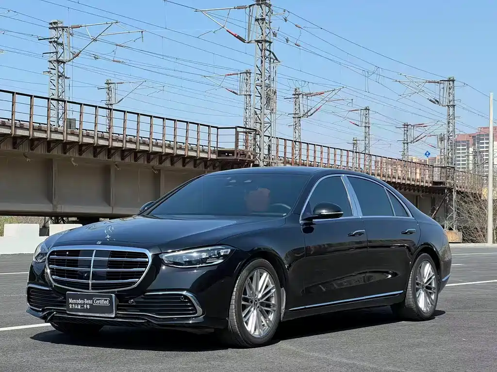 Mercedes-Benz S-Class 2023