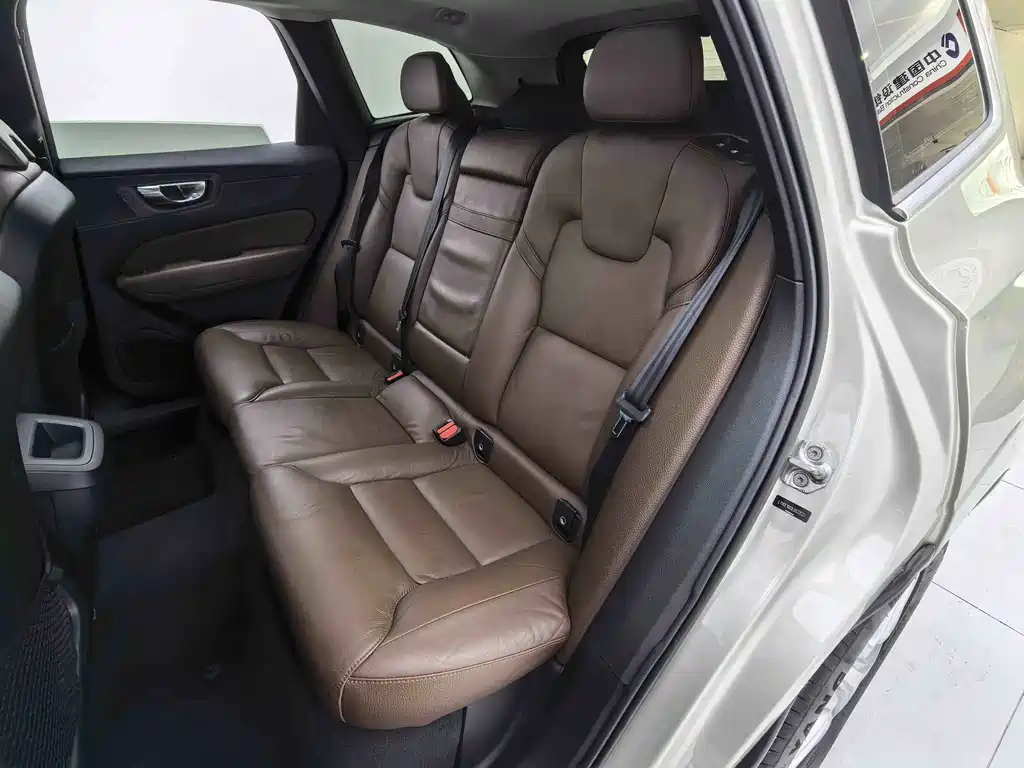 Volvo XC60 — миниатюра 21
