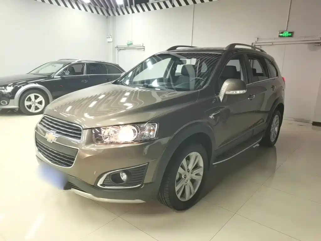 Chevrolet Captiva — миниатюра 2