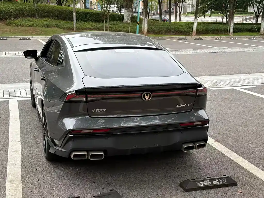 Changan UNI-V — миниатюра 12