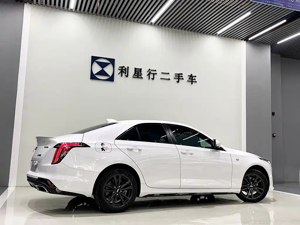 Cadillac CT4 — миниатюра 3