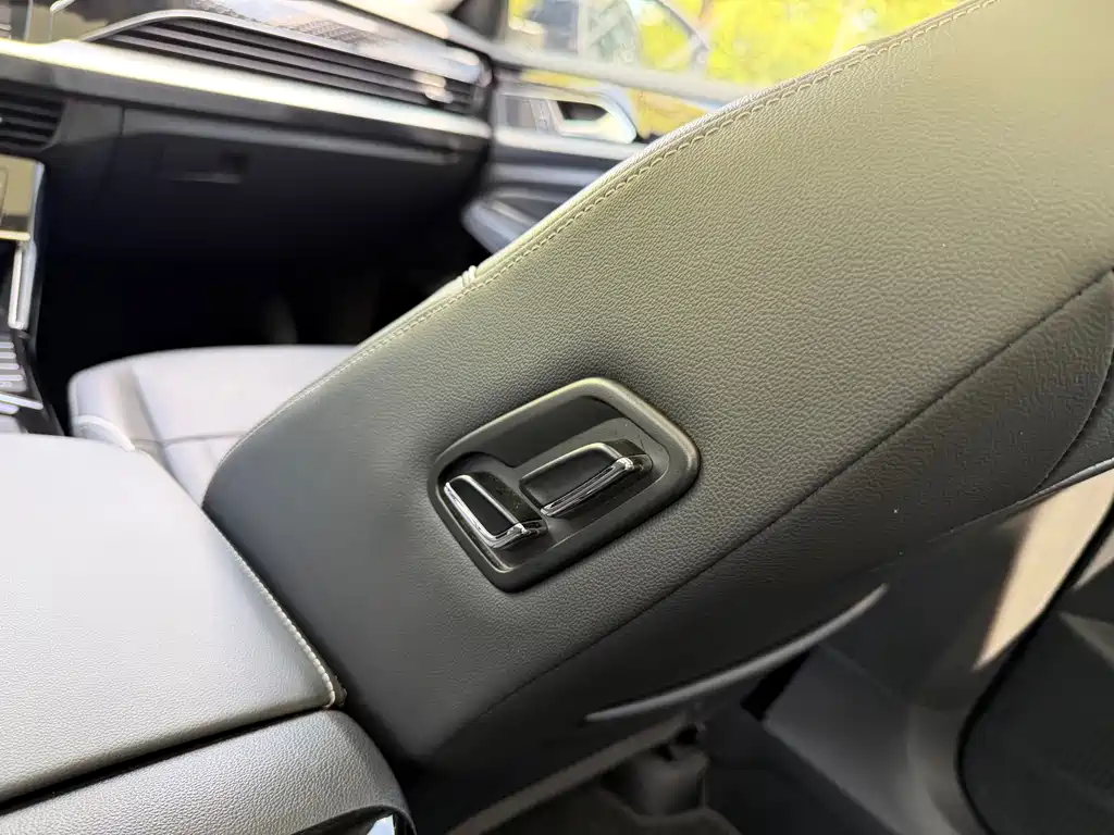 Volkswagen Passat — миниатюра 13