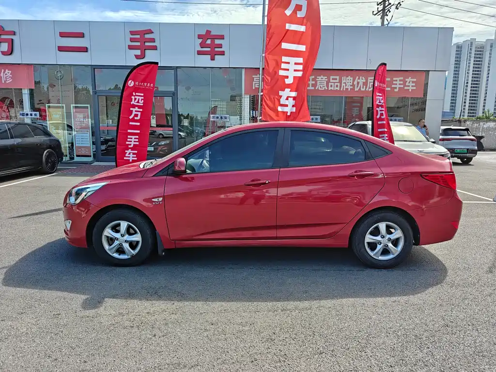 Hyundai Verna — миниатюра 3