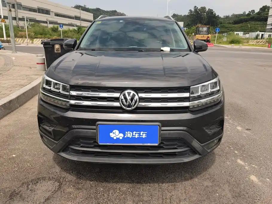 Volkswagen Tharu — миниатюра 2