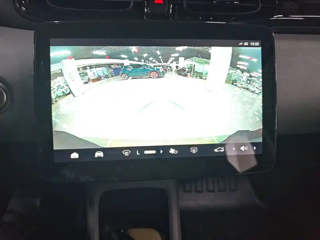 Leapmotor Leapmotor T03 — миниатюра 13