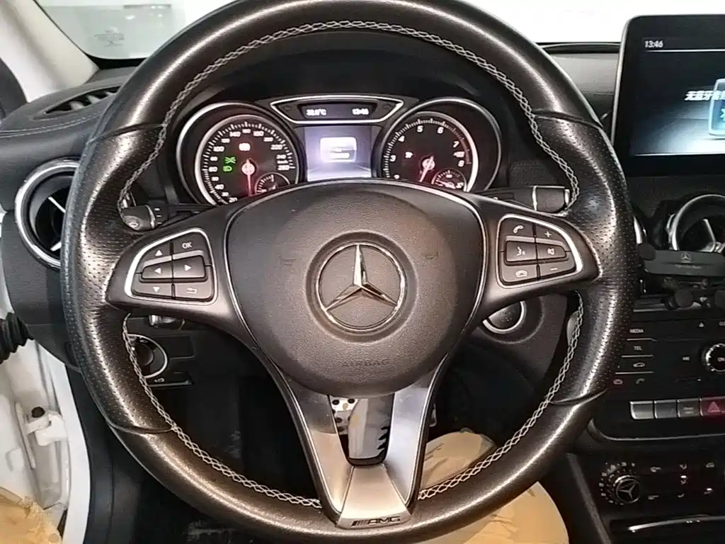 Mercedes-Benz GLA — миниатюра 11