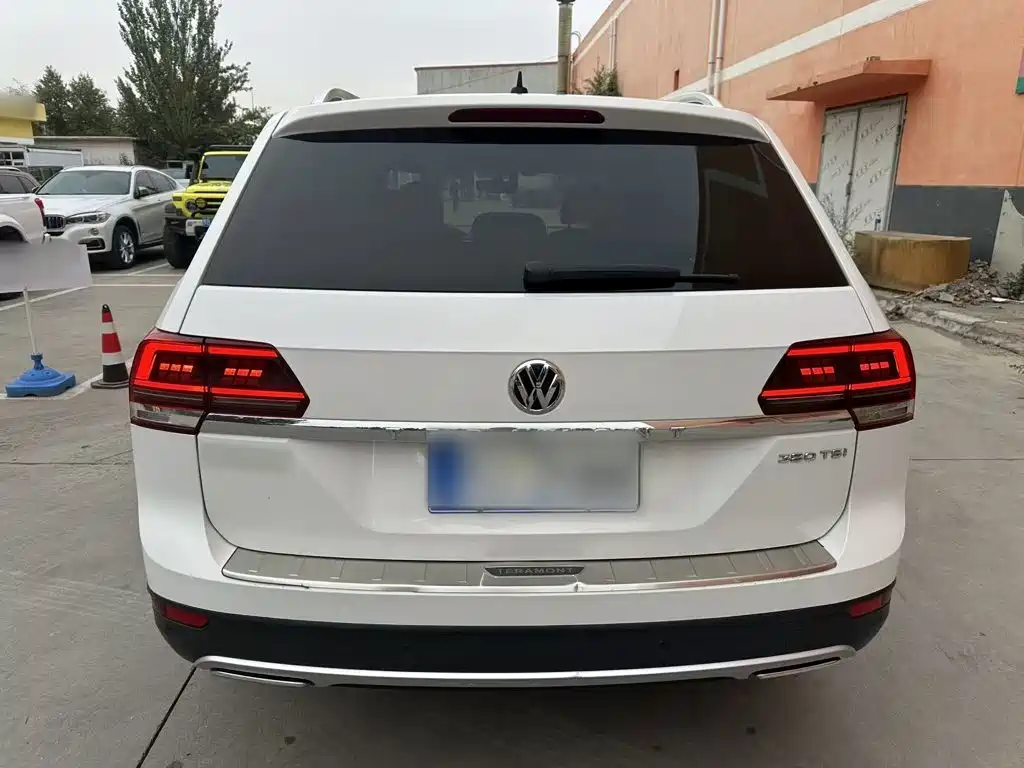 Volkswagen Teramont — миниатюра 6