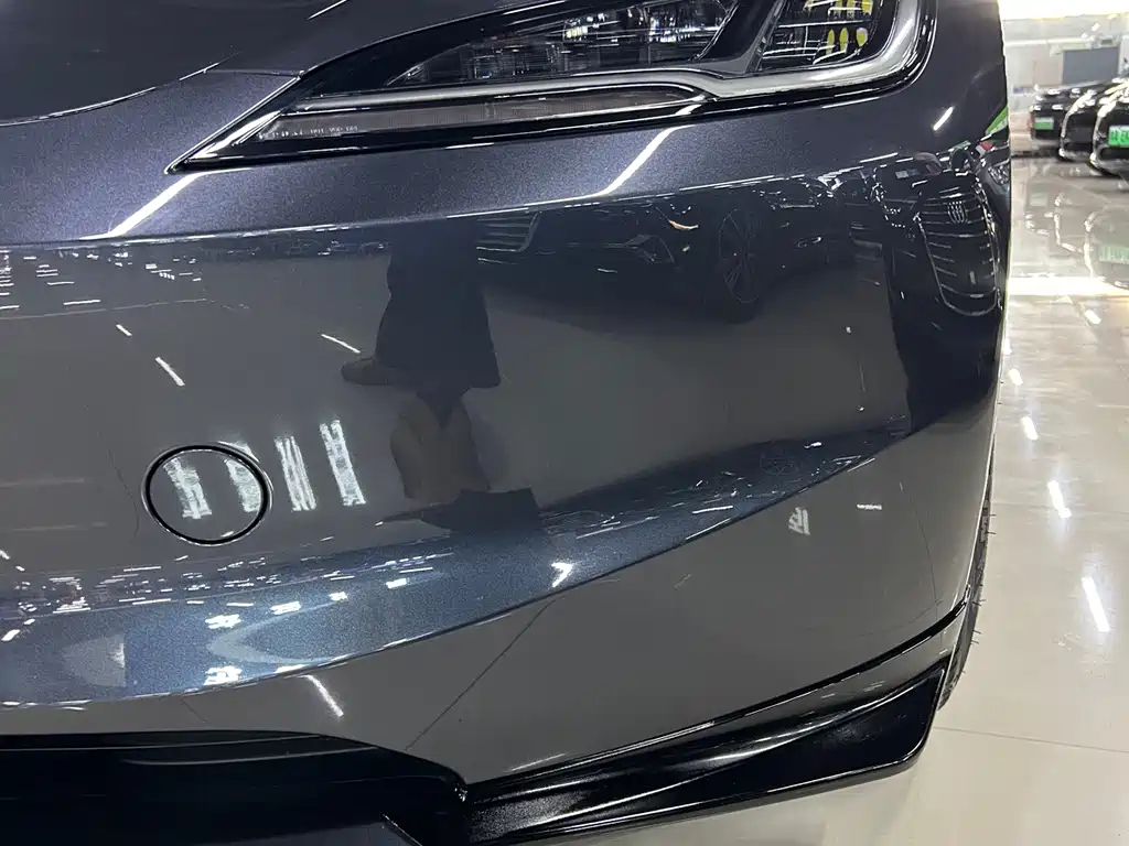 Tesla Model 3 — миниатюра 11