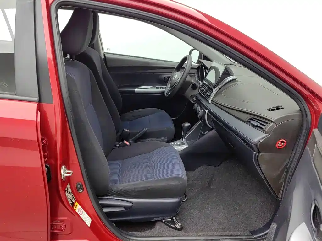 Toyota Yaris L — миниатюра 23
