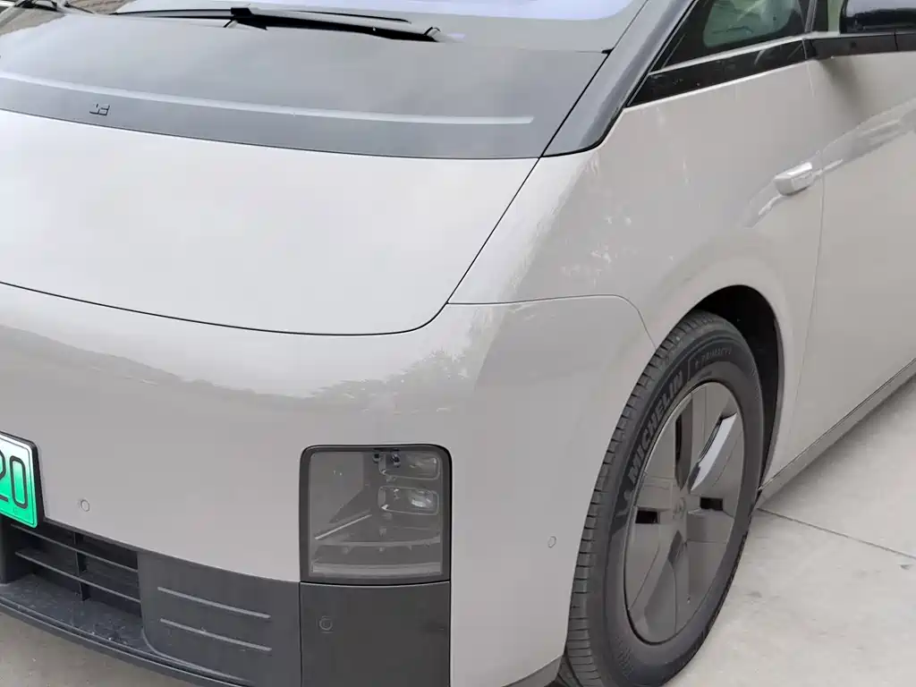 Li Auto Li MEGA — миниатюра 10