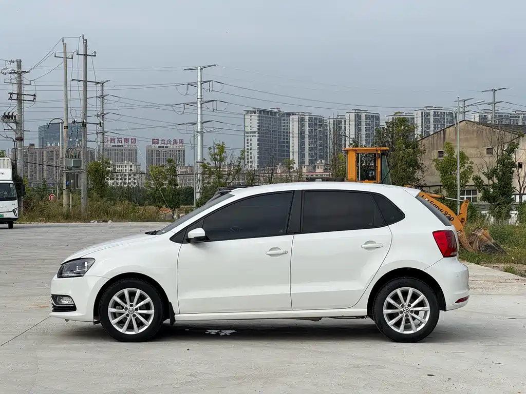 Volkswagen Polo — миниатюра 8