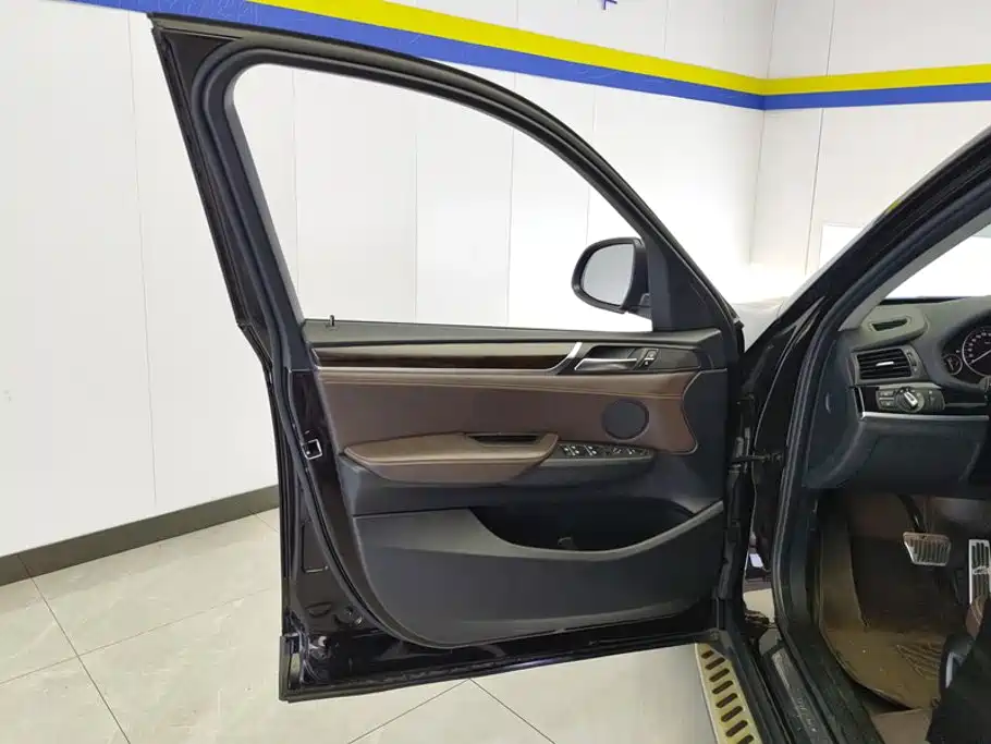 BMW X3 (Import) — миниатюра 7