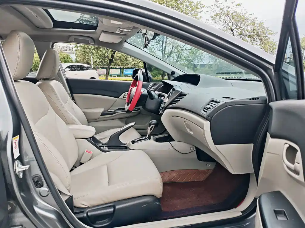 Honda Civic — миниатюра 10