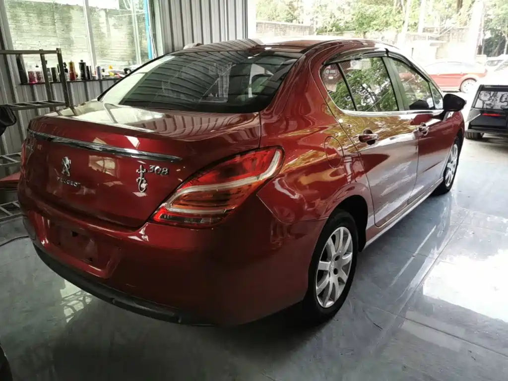 Peugeot 308 — миниатюра 7