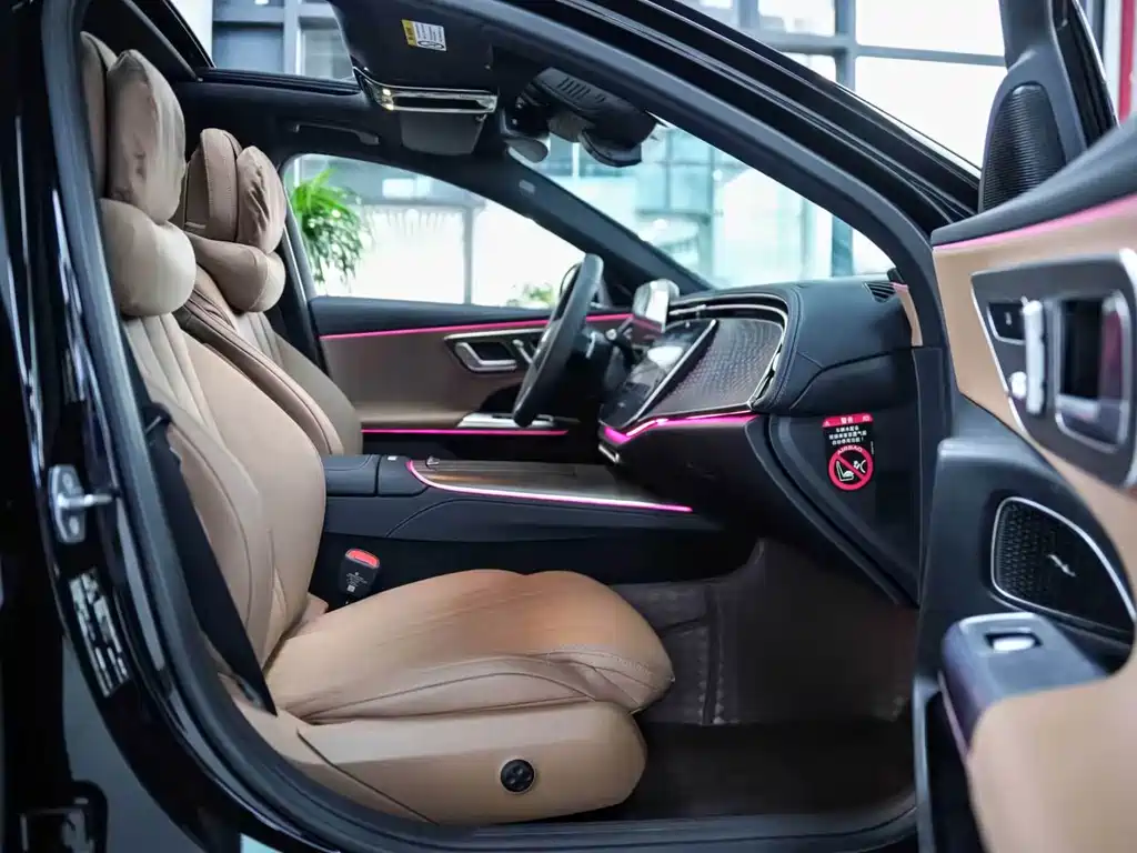 Mercedes-Benz E-Class E 2024 E 300 L Fashion