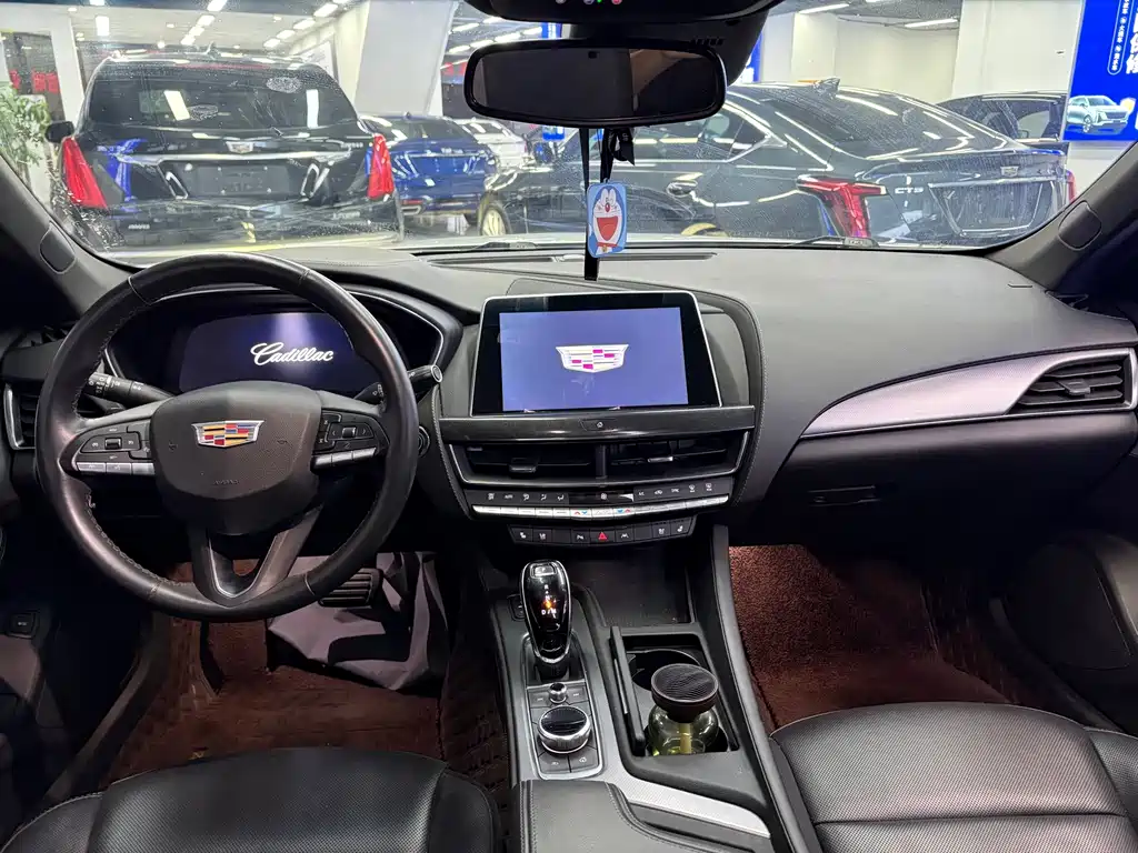 Cadillac CT5 — миниатюра 7