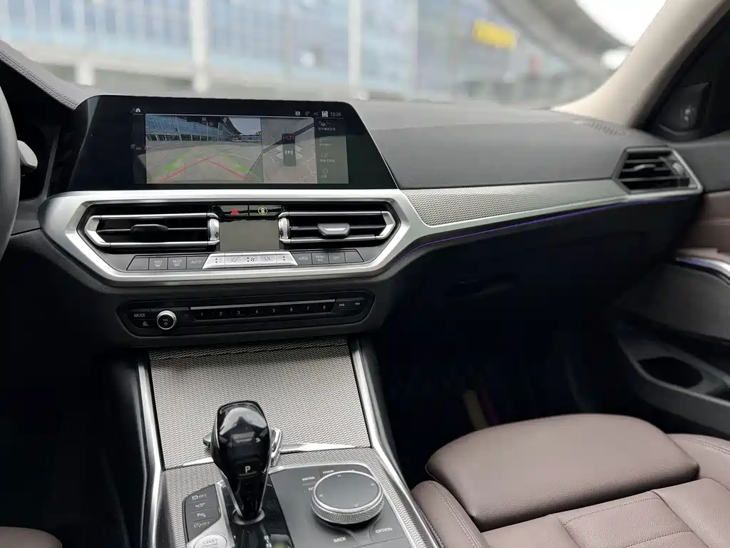 BMW 3 Series — миниатюра 15