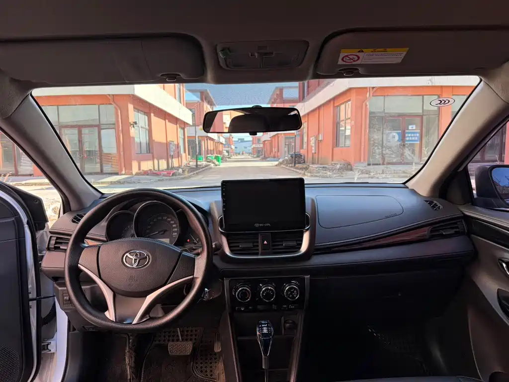 TOYOTA YARIS L ZHIXUAN