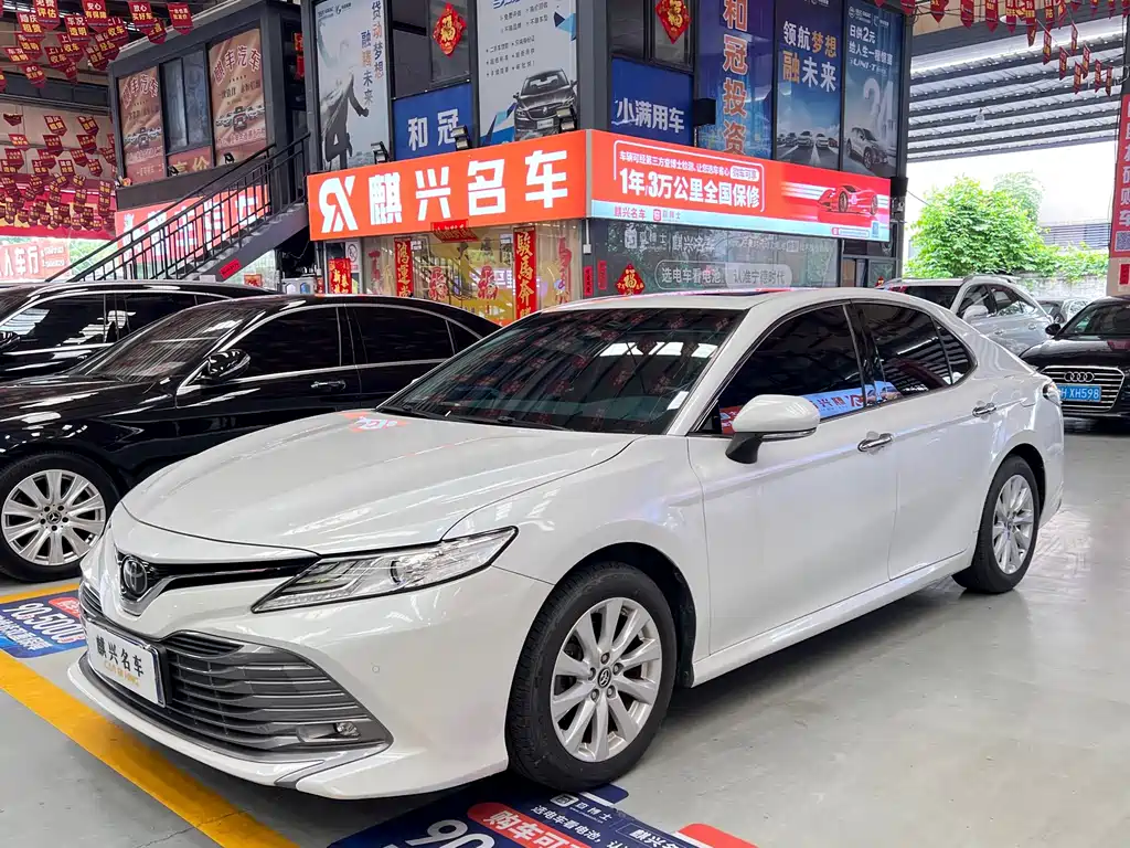 Toyota Camry 2019