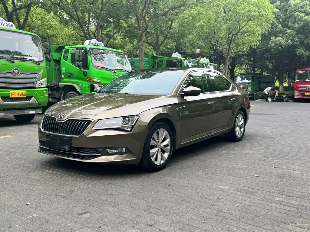 Skoda Superb 2016 TSI280 DSG