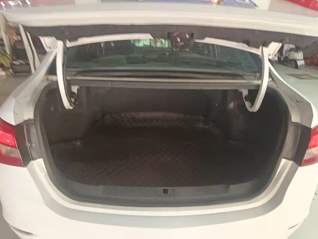 Buick Excelle — миниатюра 19