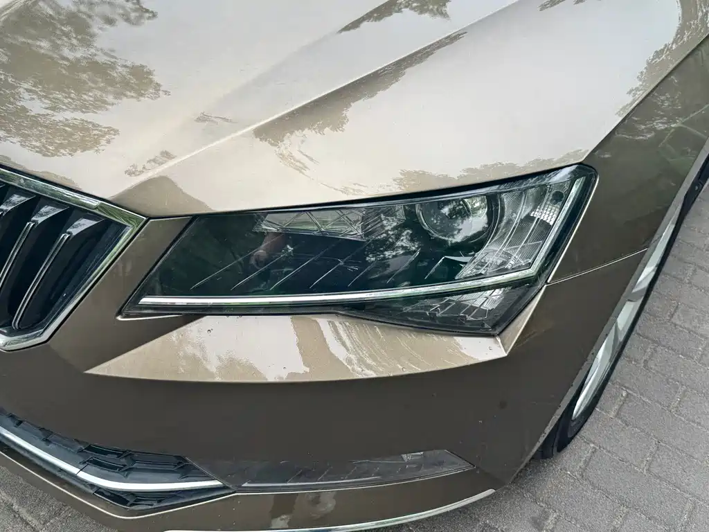 Skoda Superb 2016 TSI280 DSG