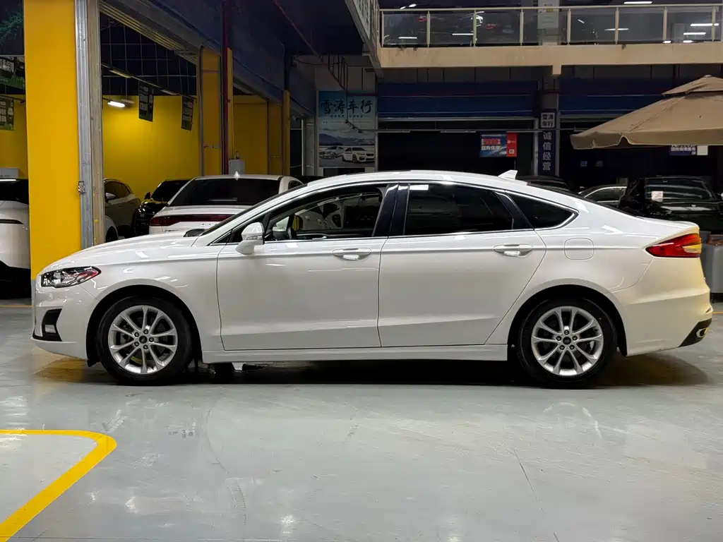 Ford Mondeo — миниатюра 4