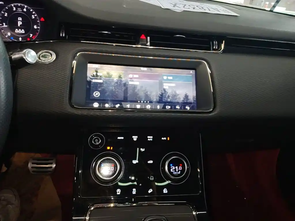 Land Rover Evoque — миниатюра 13