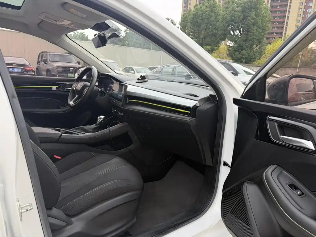 Roewe i5 — миниатюра 7