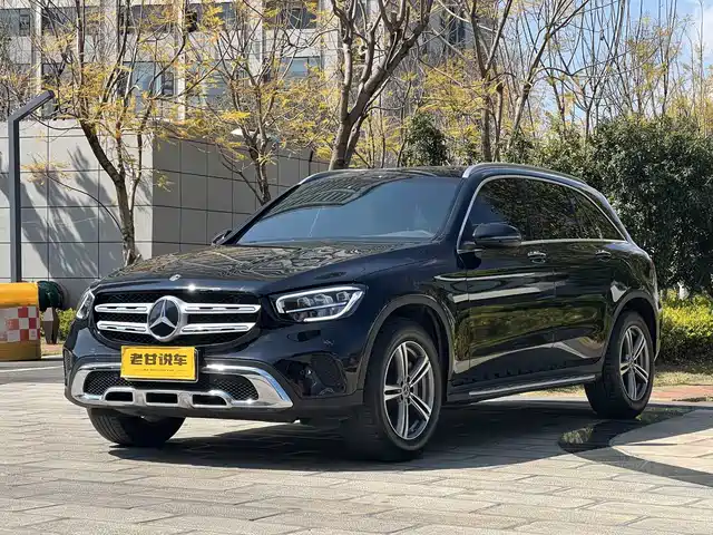 MERCEDES-BENZ GLC