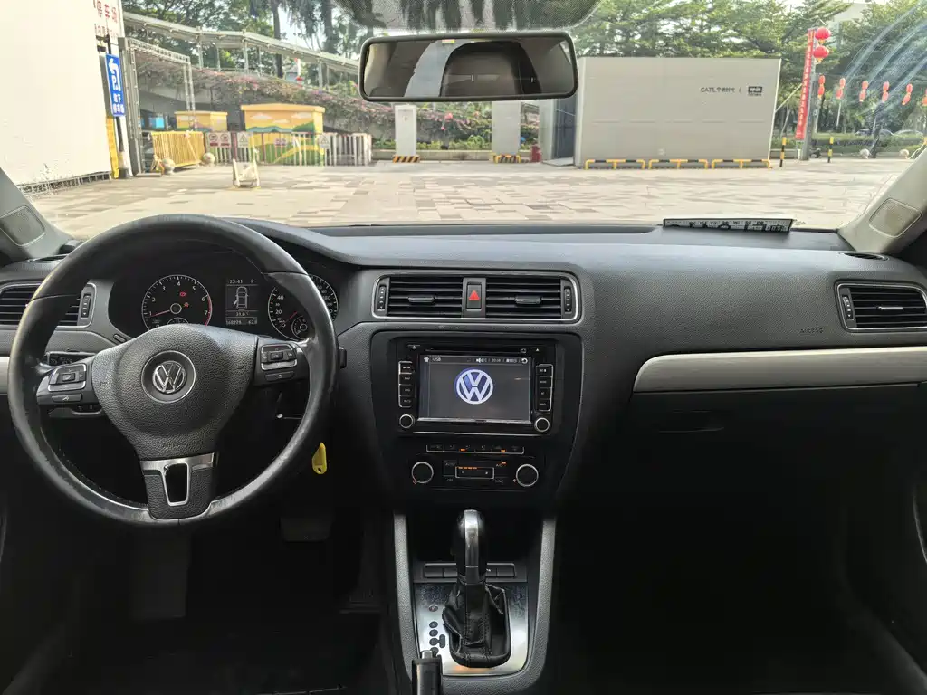 Volkswagen Sagitar — миниатюра 10