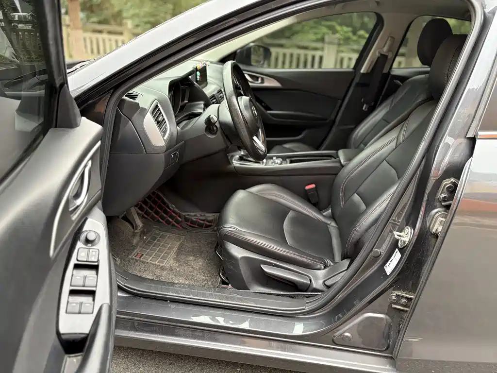 Mazda 3 Axela — миниатюра 4