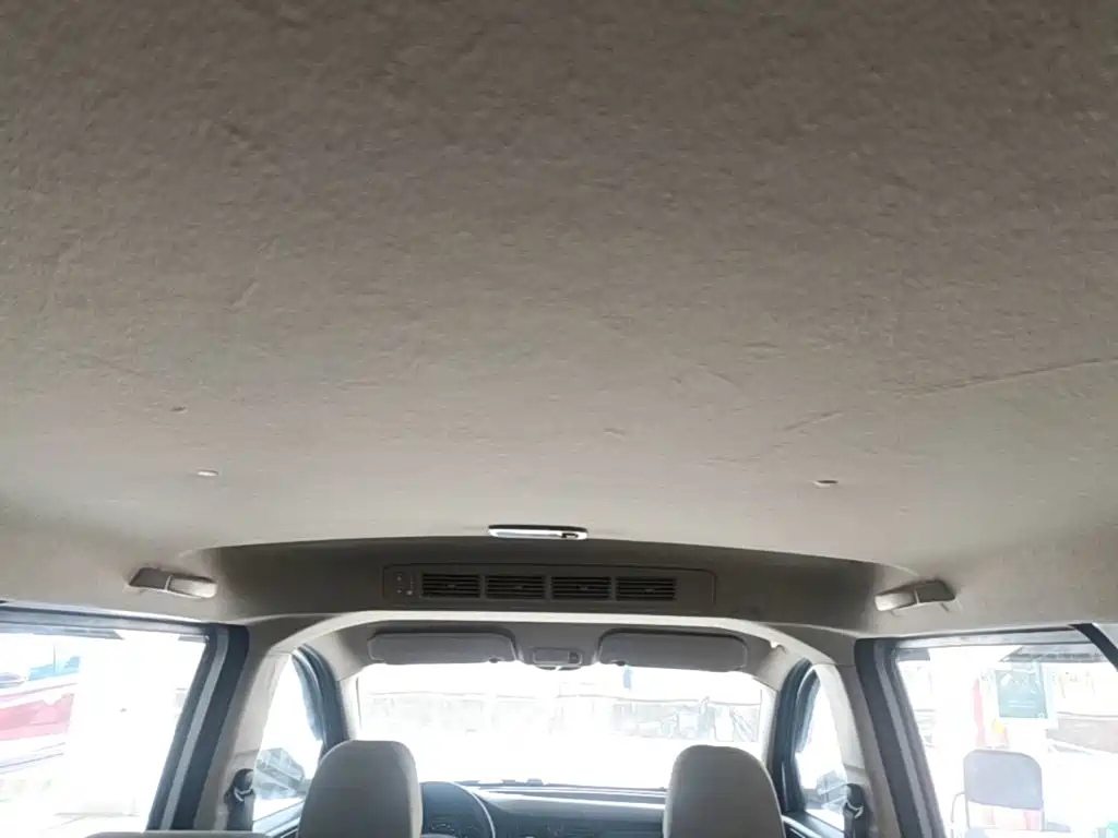 Wuling Rongguang V — миниатюра 18
