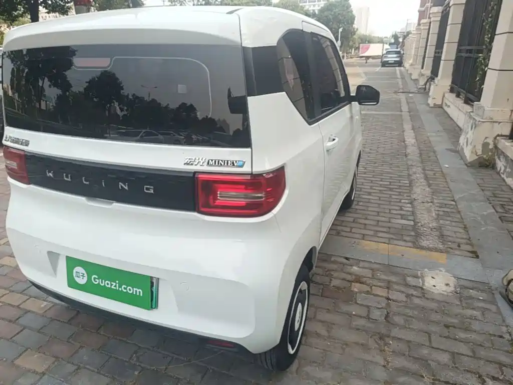 Wuling MINIEV — миниатюра 8