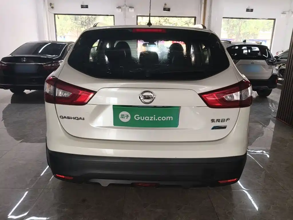Nissan Qashqai — миниатюра 6