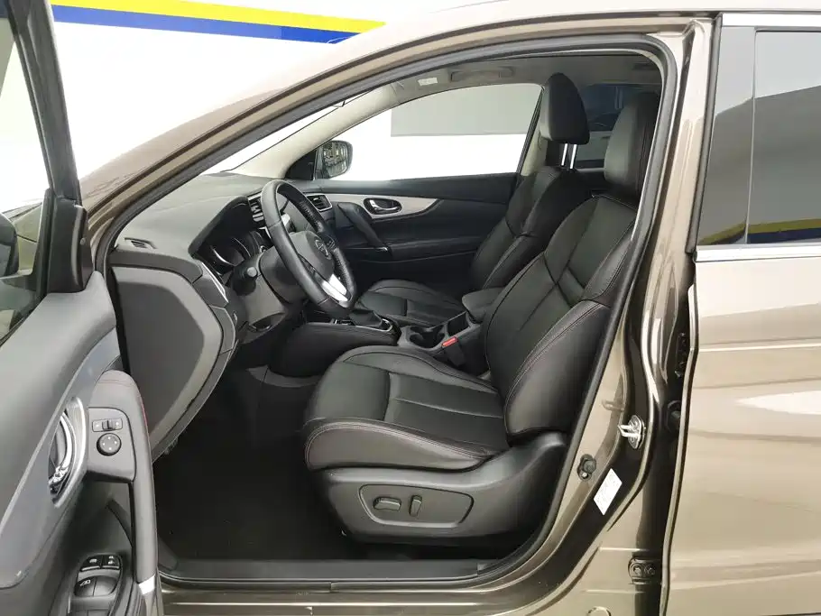 Nissan Qashqai — миниатюра 9