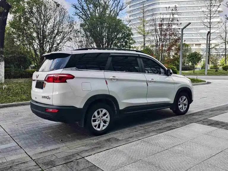 Wuling Hongguang S3 — миниатюра 4