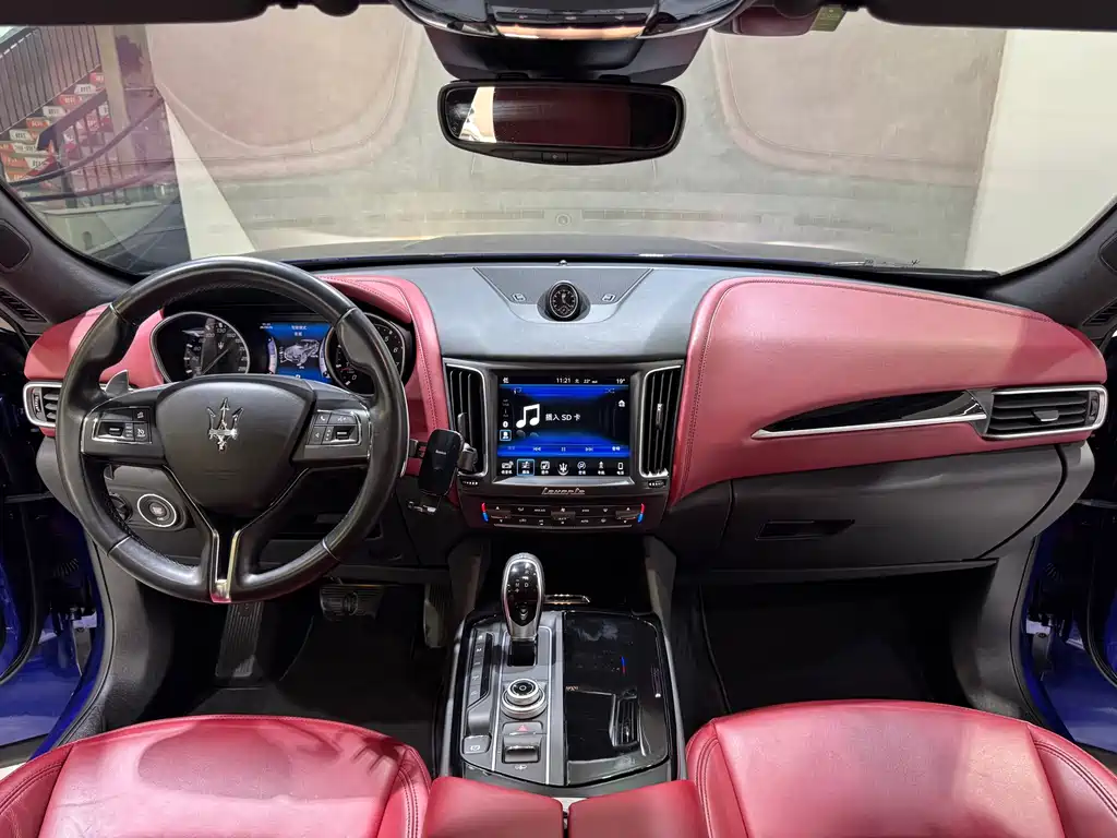Maserati Levante — миниатюра 6