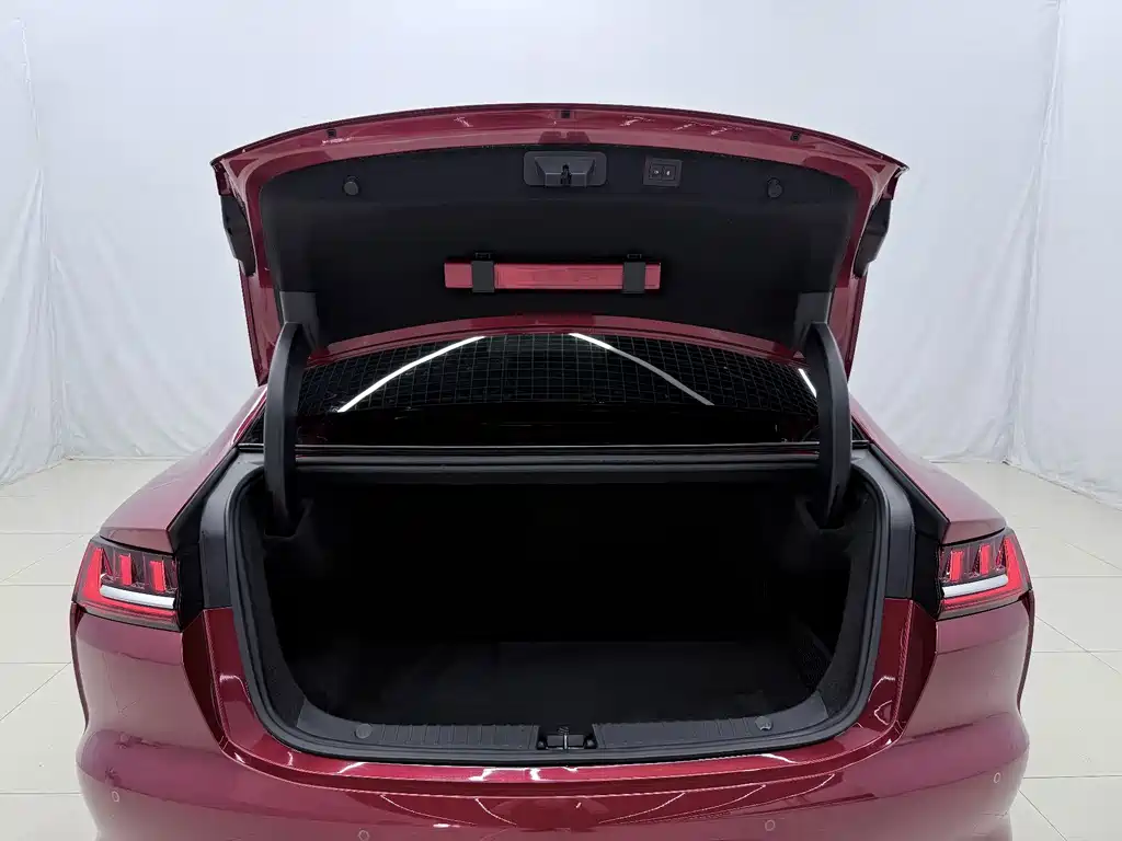 BYD Han — миниатюра 15