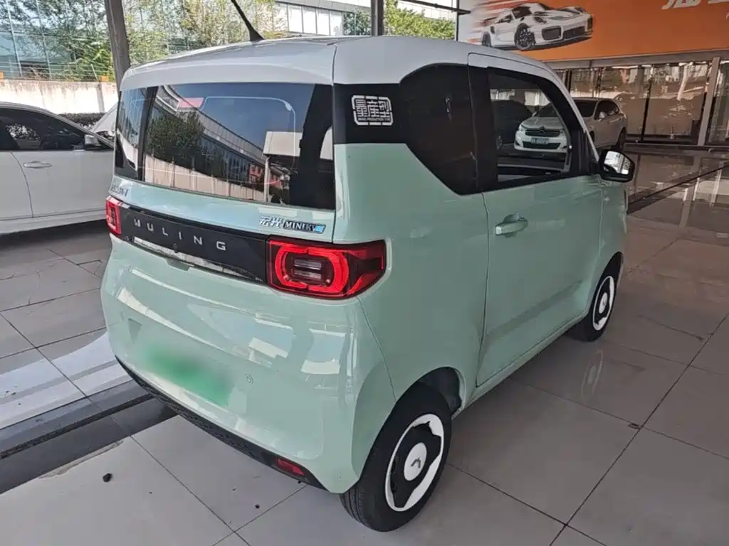 Wuling MINIEV — миниатюра 7