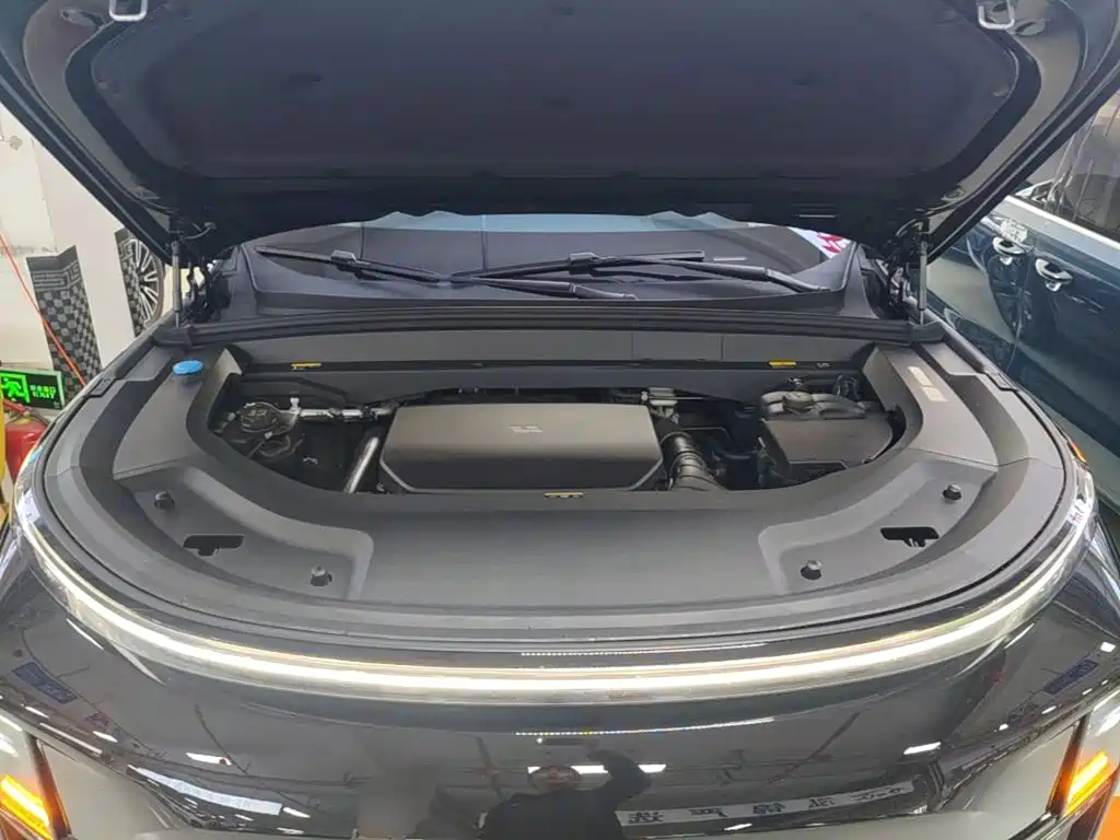Li Auto Li L8 — миниатюра 20