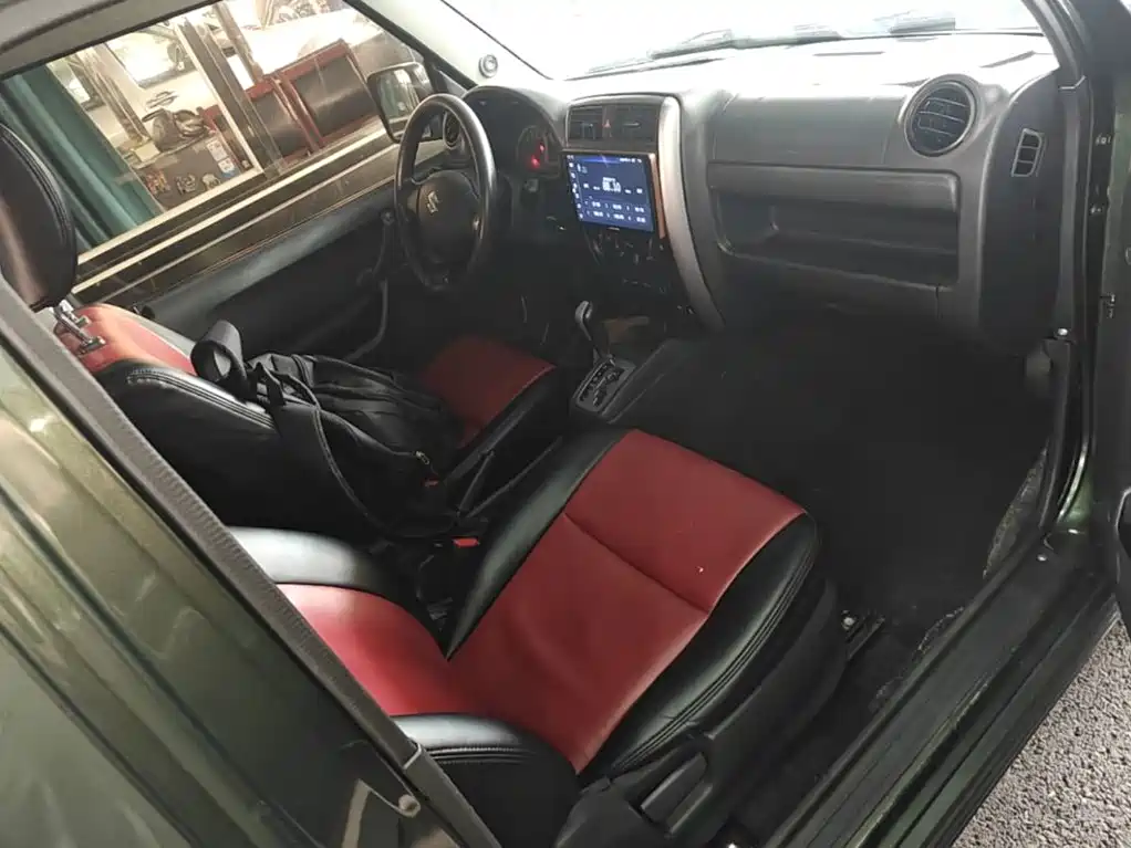 Suzuki Jimny — миниатюра 25