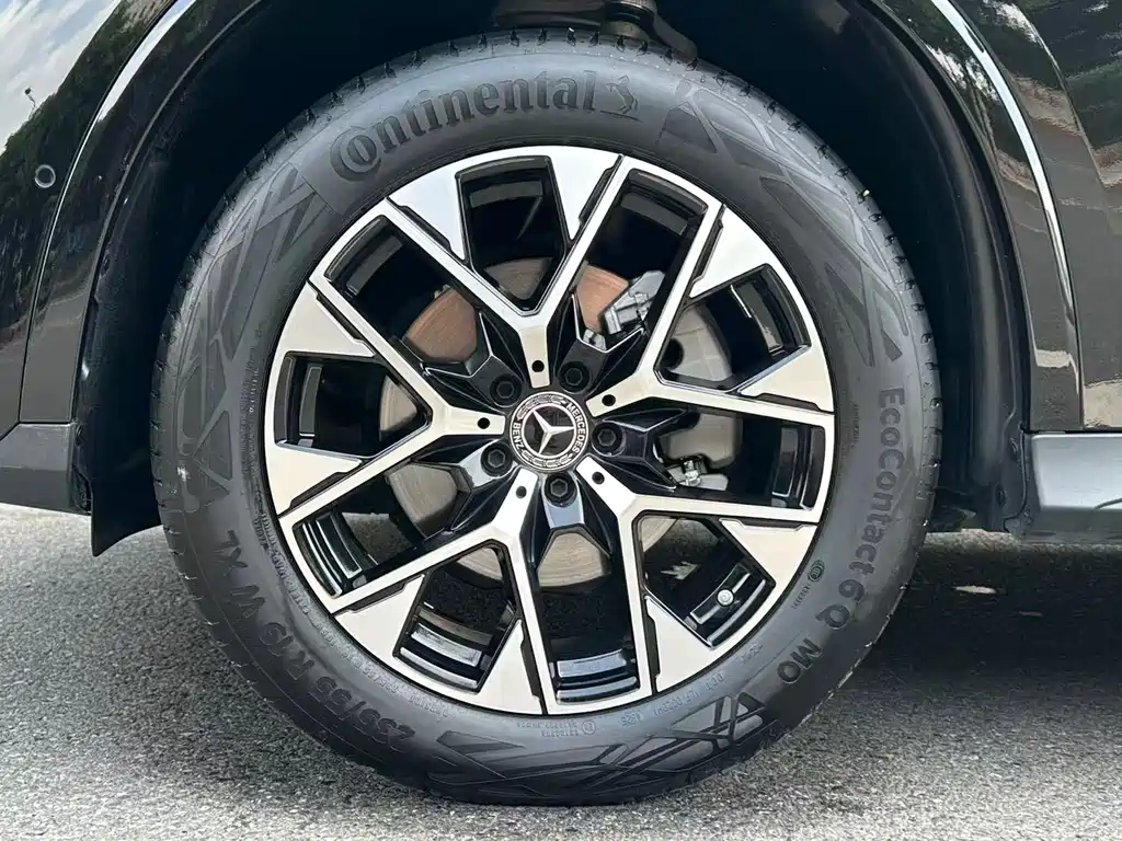 Mercedes-Benz GLC 2024 GLC 260 L 4MATIC 5 мест