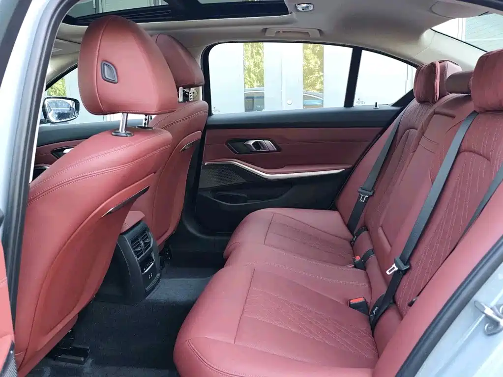 BMW 3 Series — миниатюра 9