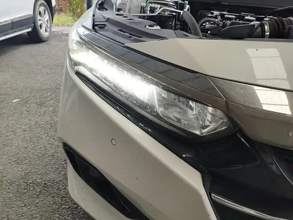 Honda Accord — миниатюра 11