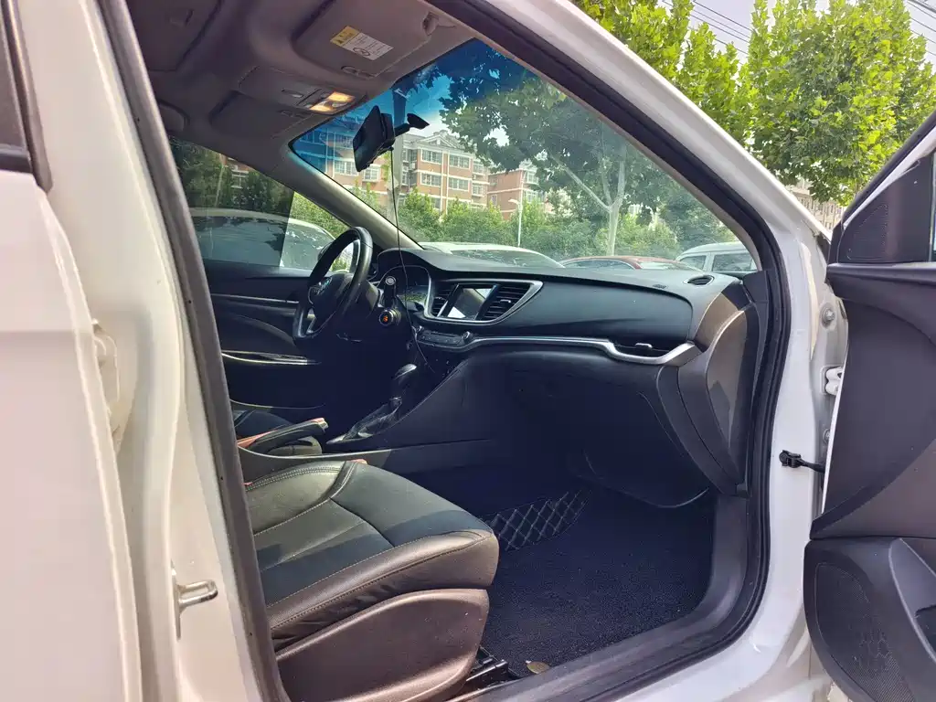 Buick Excelle — миниатюра 5