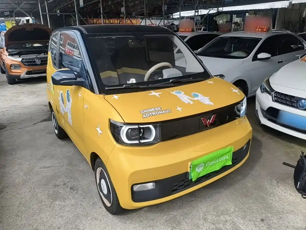 Wuling MINIEV — миниатюра 4