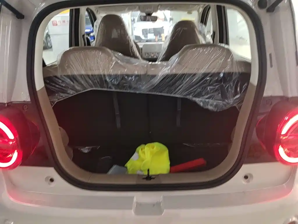Wuling MINIEV — миниатюра 19