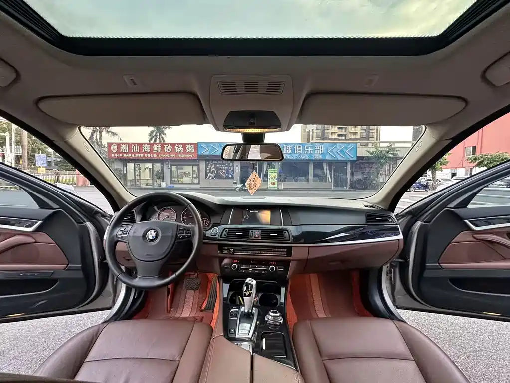 BMW 5 Series (Import) — миниатюра 10