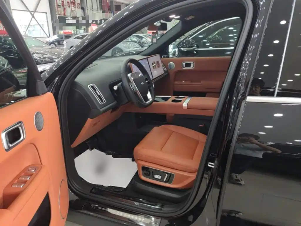 Li Auto Li L8 — миниатюра 16